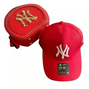 Women’s handbag and hat set NEW